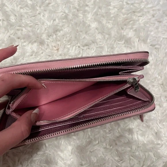 Louis Vuitton Zippy wallet Crystal Rose